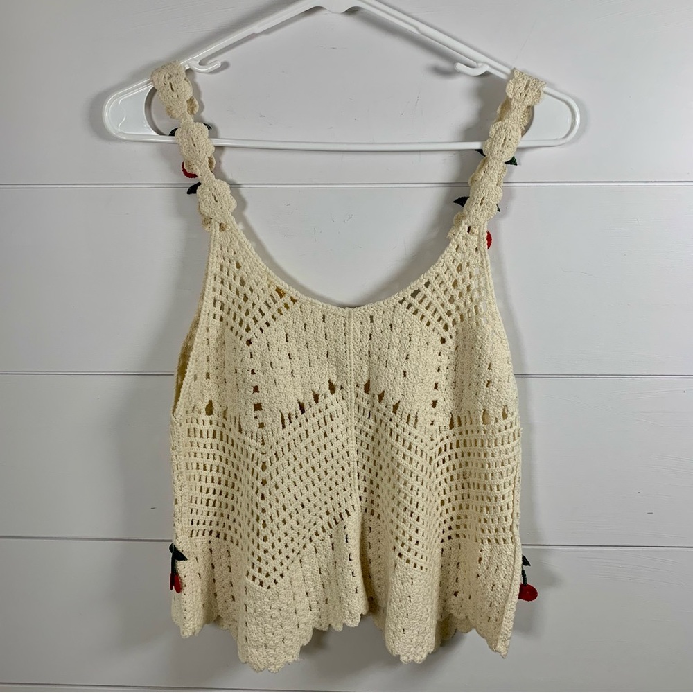 NWT Rebellion Women Sz M Cherry Crochet Knit Crop Top Tank Festival Boho Cute - Picture 8 of 13